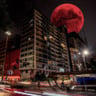 Budweiser subiu Super Lua vermelha no céu de São Paulo