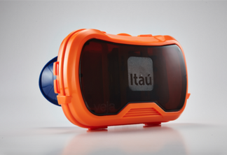 Itaú e Veja presenteiam leitores com óculos de realidade virtual, em ação pioneira no Brasil